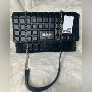 Beautiful and Authentic Bag🤩at low price 💫